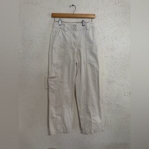 Aritzia Sunday Best Cargo Pants – Women’s Size 4 – White